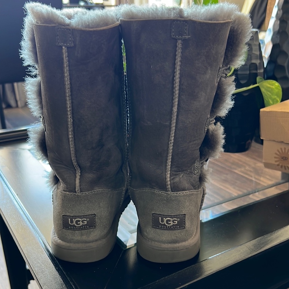 Gray Ugg With Side Buttons - image 1